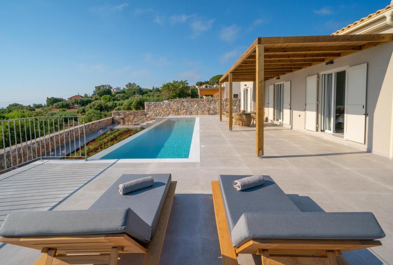Summer Breeze Villa Tzamarelata Экстерьер фото