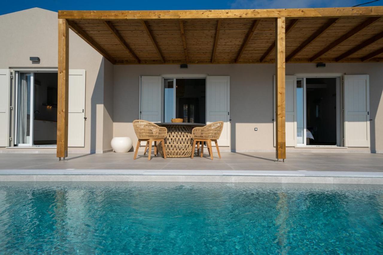 Summer Breeze Villa Tzamarelata Экстерьер фото