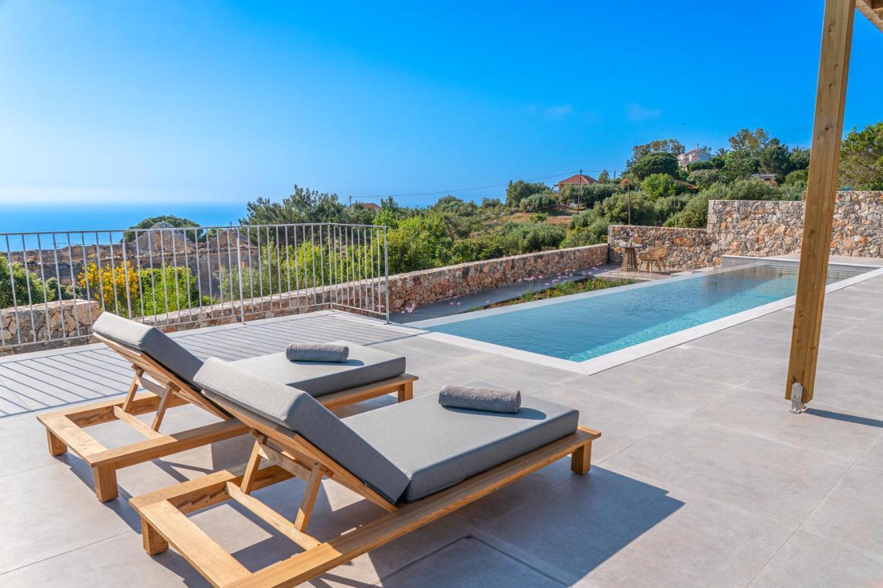 Summer Breeze Villa Tzamarelata Экстерьер фото