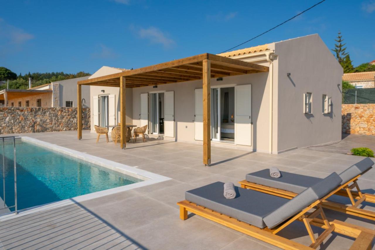 Summer Breeze Villa Tzamarelata Экстерьер фото