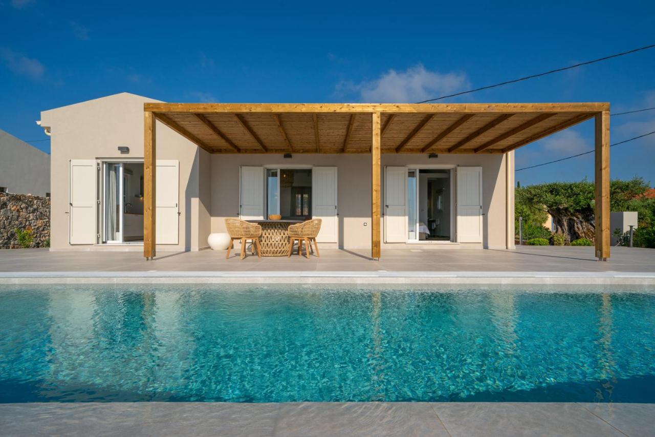 Summer Breeze Villa Tzamarelata Экстерьер фото