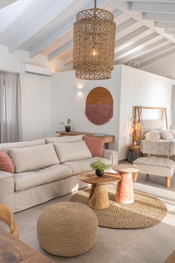 Summer Breeze Villa Tzamarelata Экстерьер фото